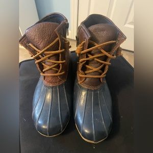 Speedy Duck Boots